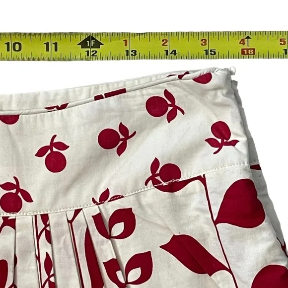 NEW BB Dakota Skirt Juniors 9 White Red Cherry Cherries Mini Pleated Flare Lined - Picture 3 of 11